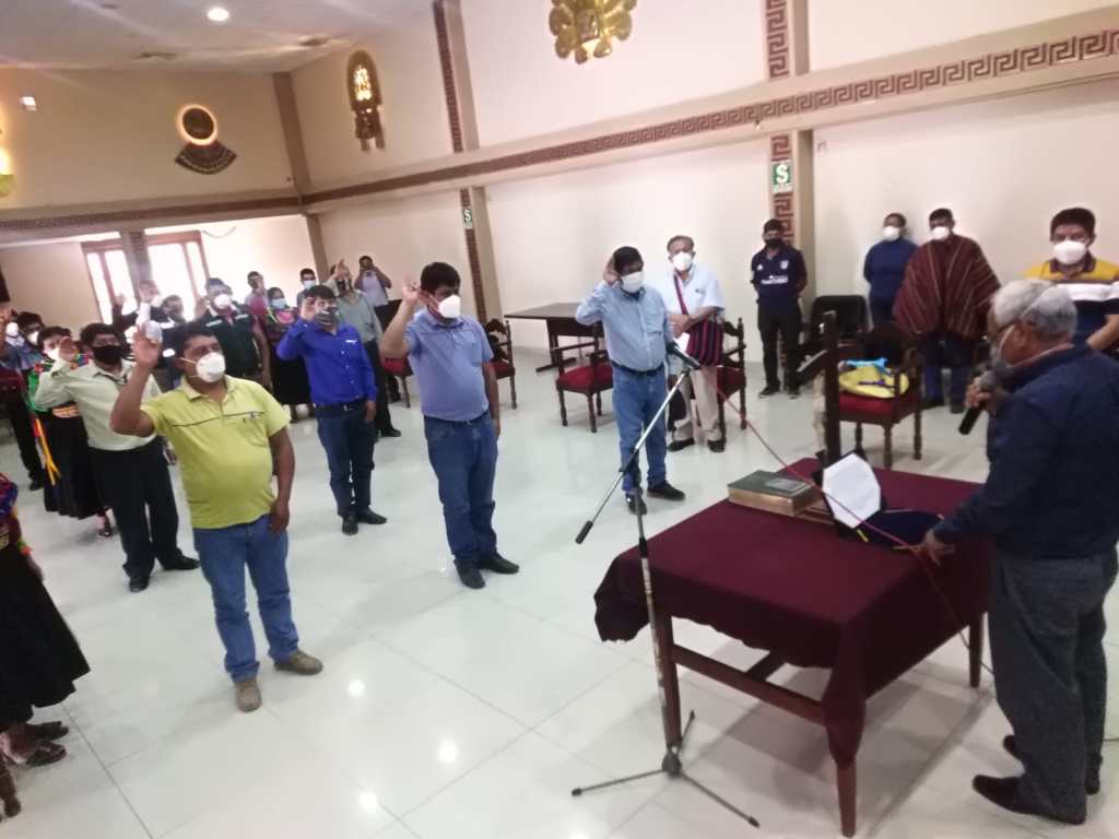 Jura comité pro construcción de carretera Mayascón-Incahuasi