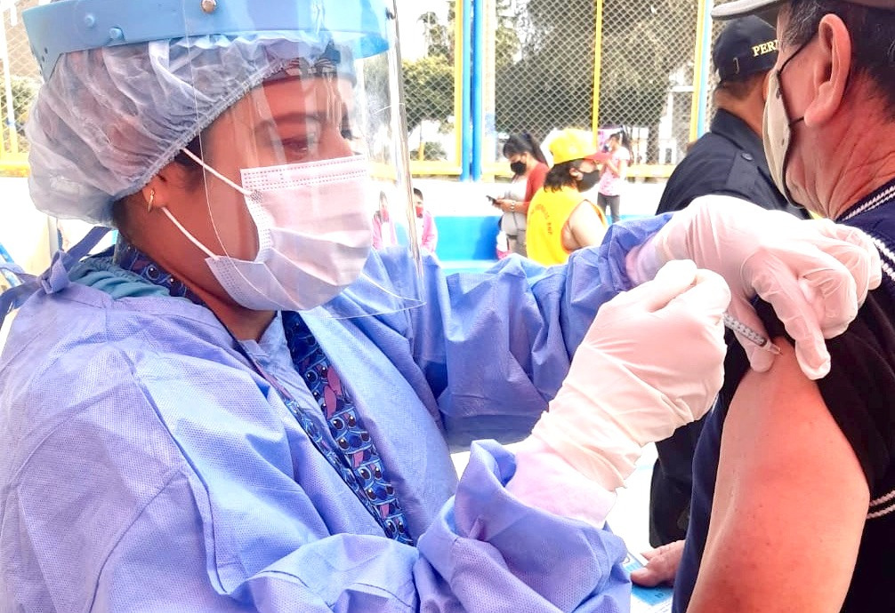 7,481 dosis del segundo lote de la vacuna contra el Covid llegan esta mañana a Chiclayo para el personal de salud