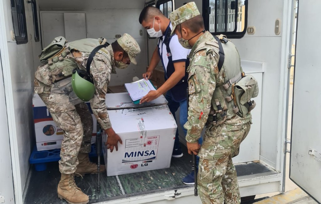 En Lambayeque distribuyen 4,062 dosis de vacuna contra la Covid para segunda etapa de vacunación que se inicia este jueves 4