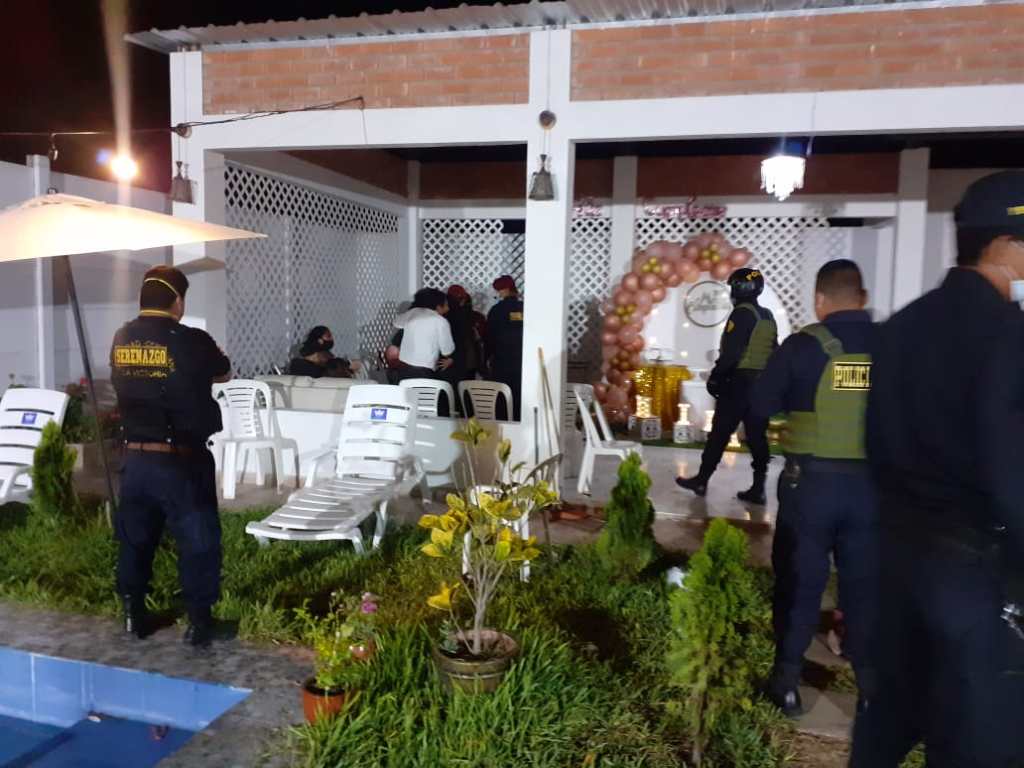Policía Nacional y municipio intervienen fiesta familiar en plena emergencia en sector Chacupe de La&nbsp;Victoria