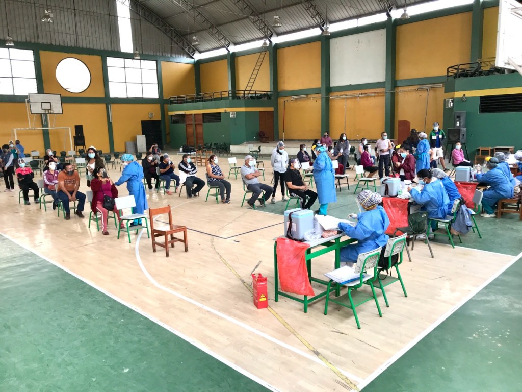 En Lambayeque registran orden y fluidez al inicio de vacunación contra Covid a mayores de 57 años en que se aplicaron 11,250 dosis