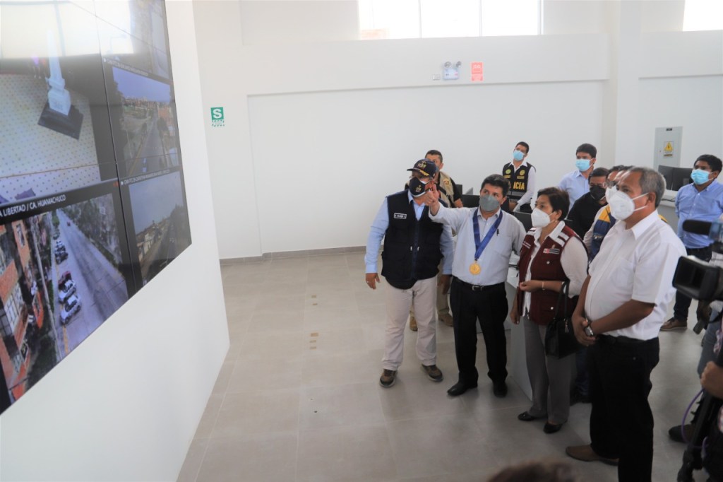 Presidente Pedro Castillo y alcalde de Lambayeque Alex Rodríguez, inauguran obra de seguridad ciudadana en Ciudad&nbsp;Evocadora