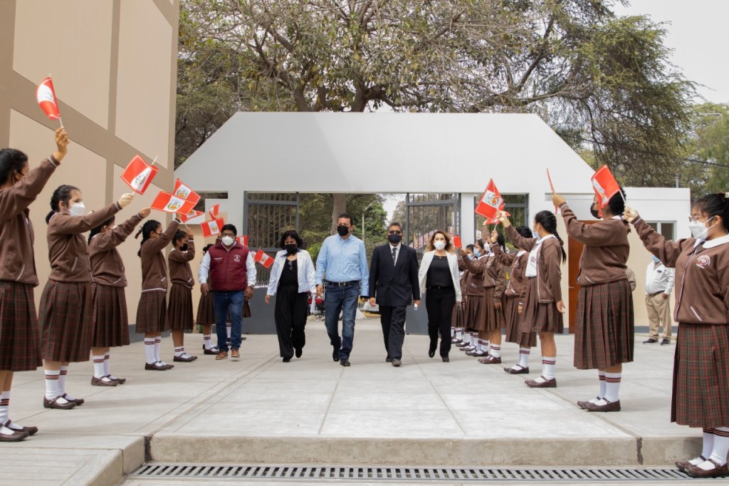 Inauguran remodelada institución educativa Santa Magdalena Sofía de Chiclayo con inversión de 15 millones de soles