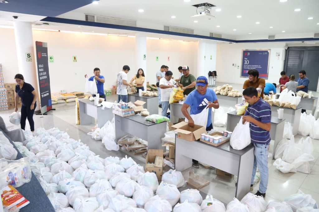 Universidad César Vallejo se pone al servicio de la comunidad y brinda apoyo a los afectados por las&nbsp;inundaciones
