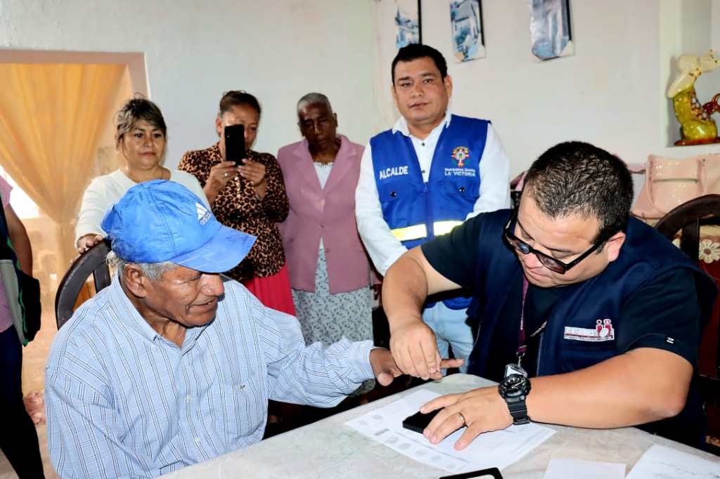 La Victoria y Reniec inician trámite para dar DNI a personaje chiclayano conocido como&nbsp;“Chete”