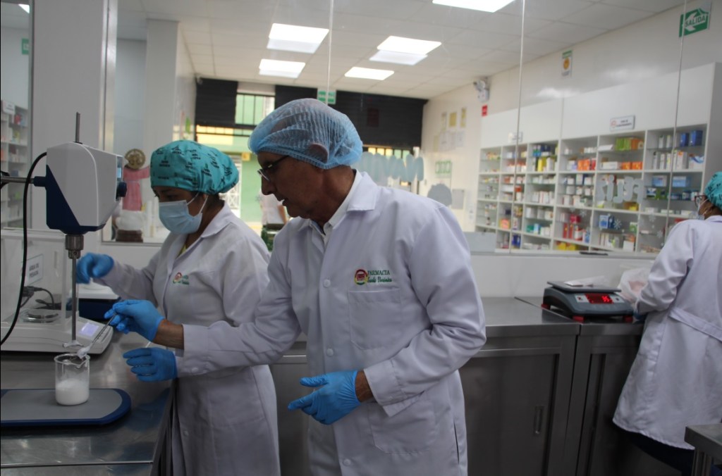 Luis Montenegro: Tanto el cólera como el covid se enfrentaron a la Santa Verónica (Segunda&nbsp;entrega)