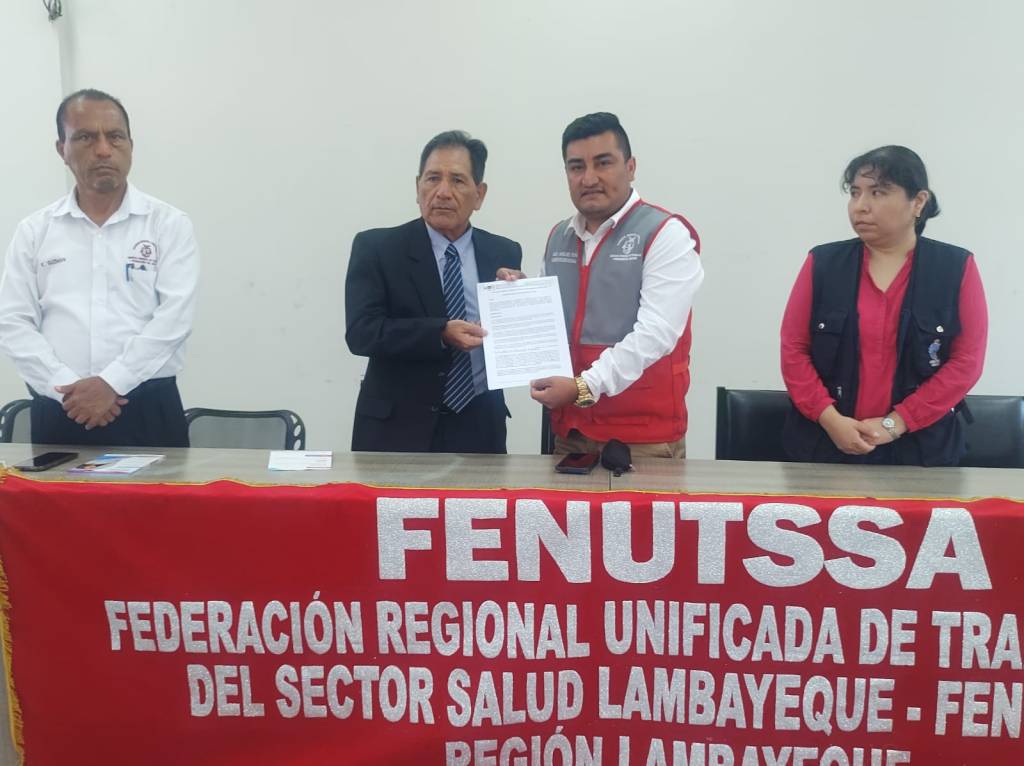 Jura nueva directiva de la Federación regional de trabajadores de salud Lambayeque-FENUTSA