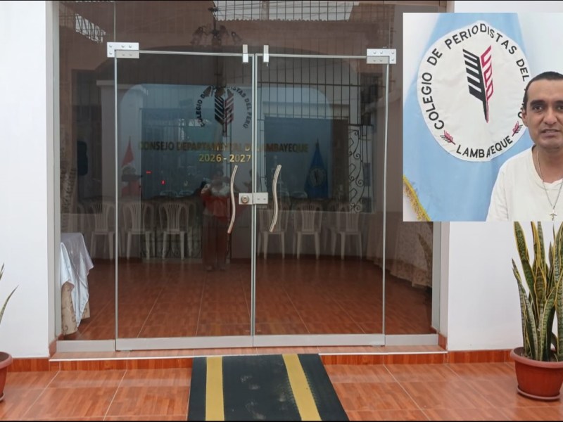 Periodista casi ciego dona rampa de accesibilidad y dictará talleres de superación en su colegio&nbsp;profesional