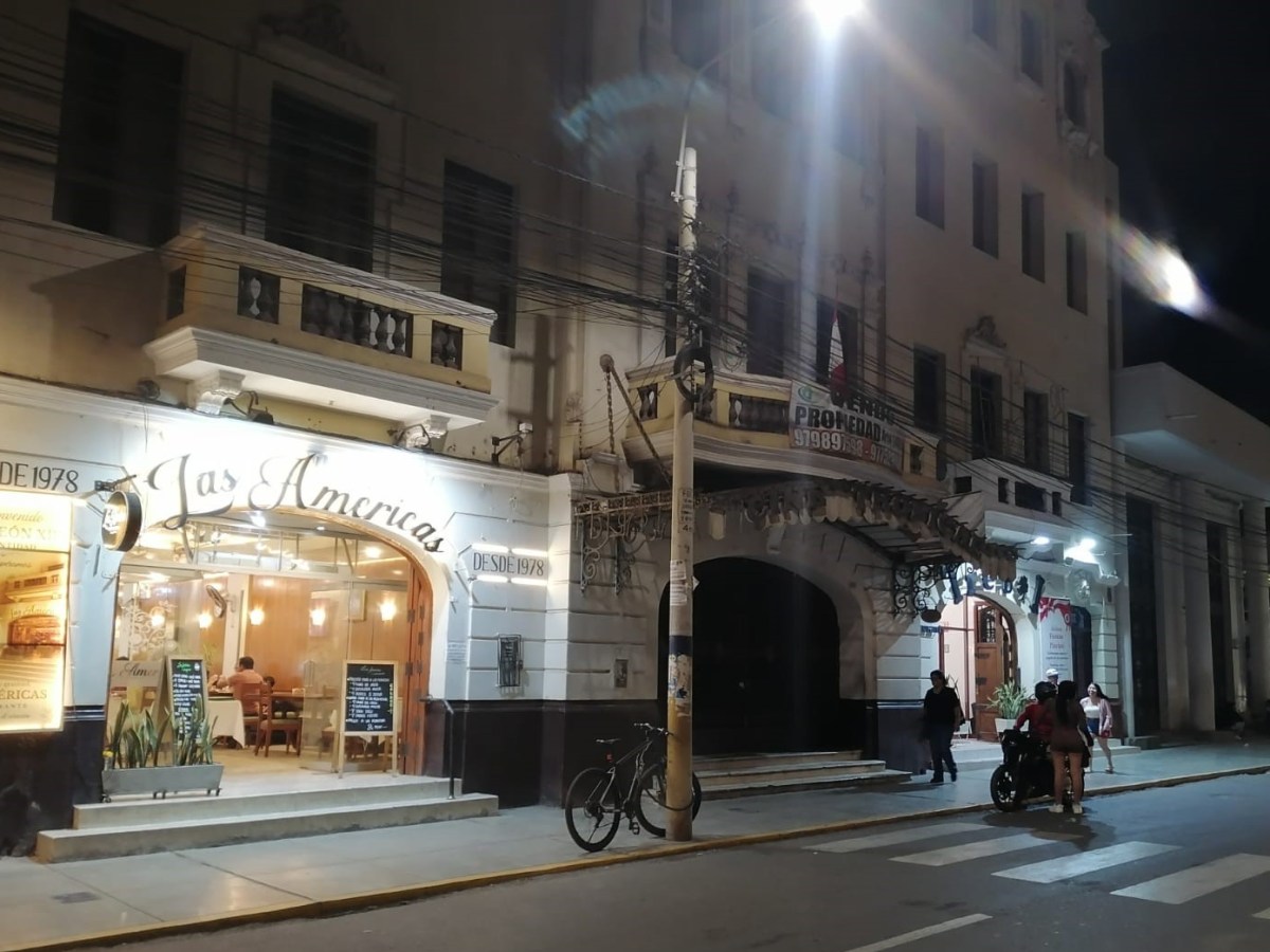 Las noches eternas de “El&nbsp;Trébol»