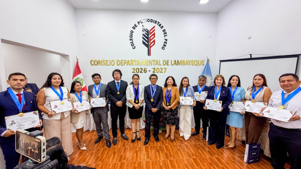 Colegio de Periodistas incorpora a 12 nuevos comunicadores